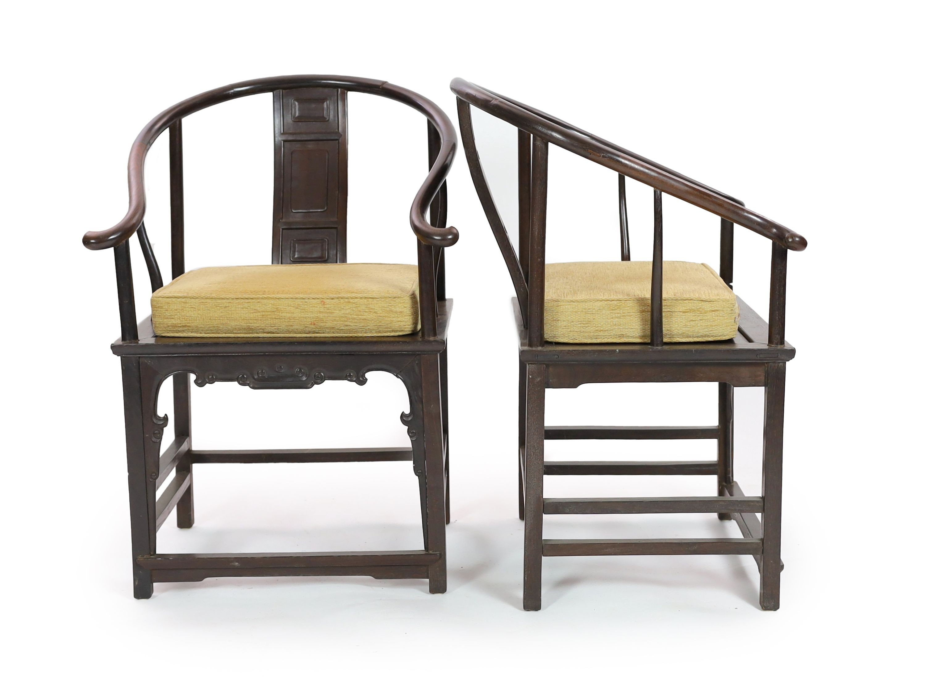 A pair of Chinese tielimu horseshoe-back armchairs, 18th/19th century